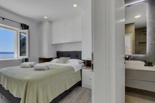 Apartment With Jacuzzi Ivana