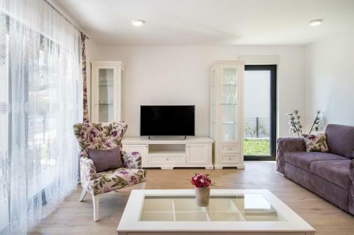 Luxury Apartments Alkar With Swimming Pool