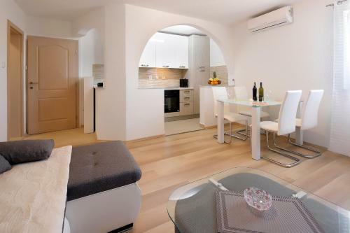 L&r Apartmani