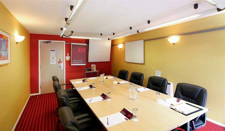 Mercure Hatfield Oak Hotel