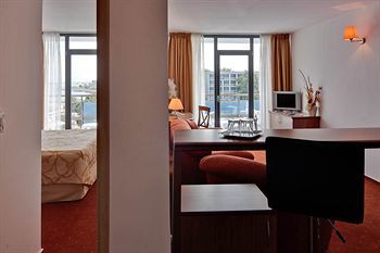 Hotel Cleopatra