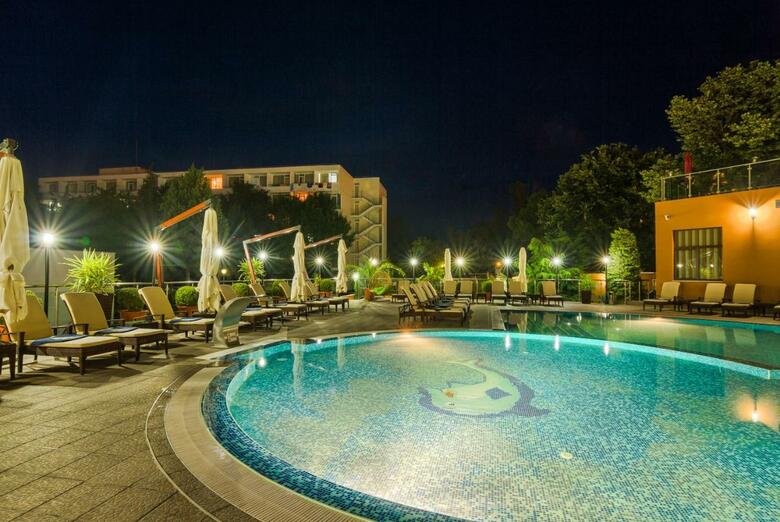 Hotel Saturn