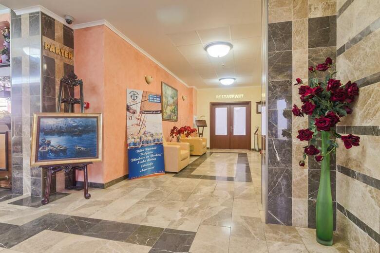 Hotel Saturn