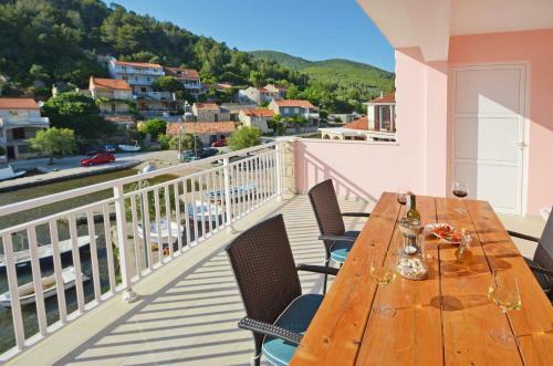 Apartment Jakov Grscica