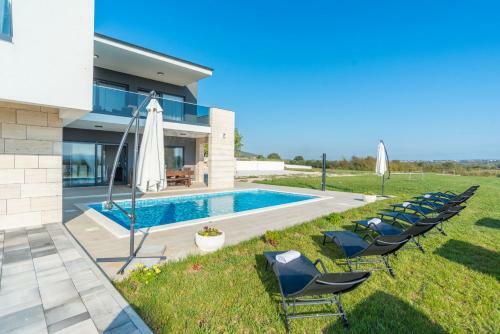 Villa F&a