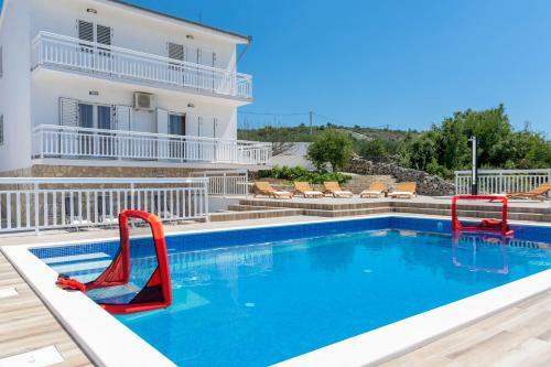 Villa Holiday Home Danica