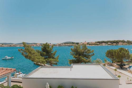 Villa Beach House Ribica