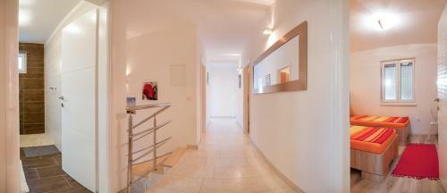 Magnificent Villa With Pool,sea View,bbq,sauna
