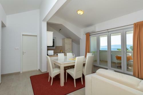 Apartments Bosiljka