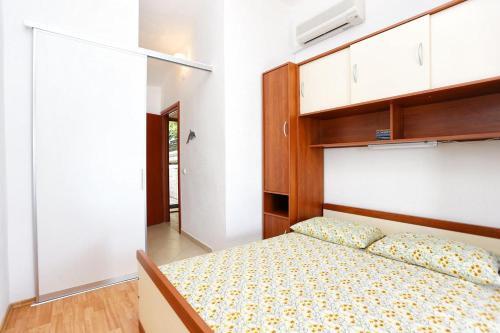 Apartments By The Sea Marusici, Omis - 653