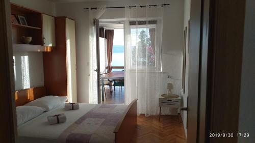 Apartments By The Sea Marusici, Omis - 1040
