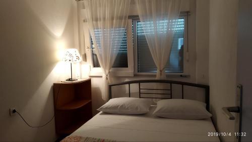 Apartments By The Sea Marusici, Omis - 1040