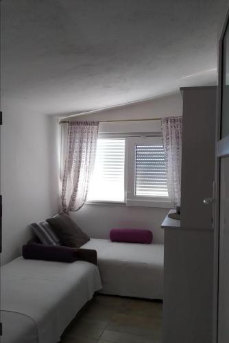 Apartments By The Sea Marusici, Omis - 1040