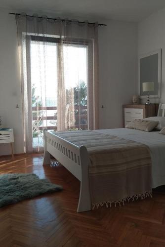 Apartments By The Sea Marusici, Omis - 1040