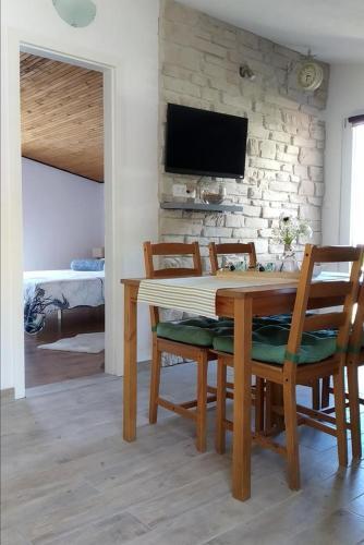 Apartments By The Sea Marusici, Omis - 1040