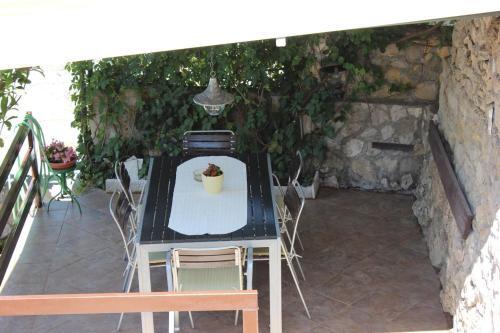 Apartments By The Sea Marusici, Omis - 1040