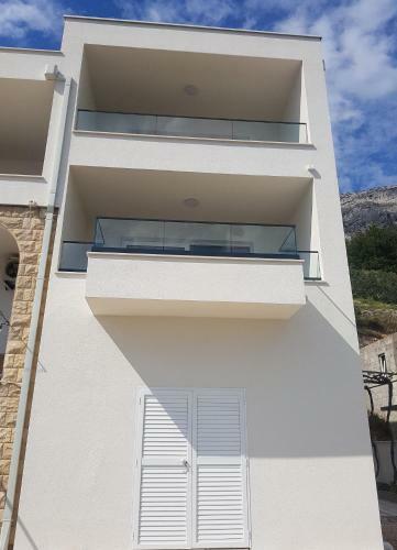 La Vista Apartments