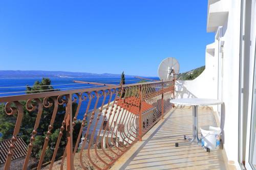 Apartments By The Sea Pisak, Omis - 18141