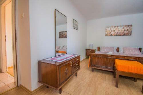 Apartment In Klanice, Island Krk