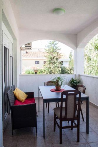 Apartments In Valbandon/istrien 8486