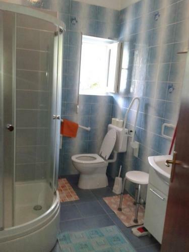 Haus Mit Bestway Pool