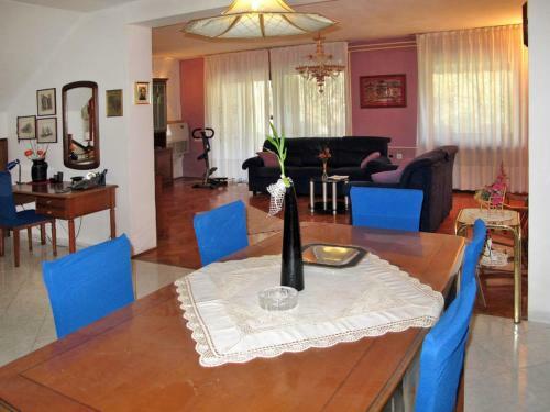 House Divna