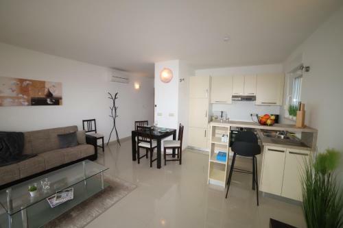 Apartment - Island View