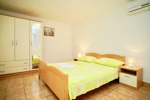 Piscina Apartments