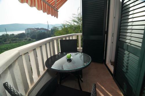 Apartmani Roki?