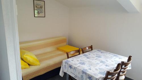 Apartments With A Parking Space Seget Vranjica, Trogir - 17923