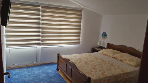 Apartments With A Parking Space Seget Vranjica, Trogir - 17923