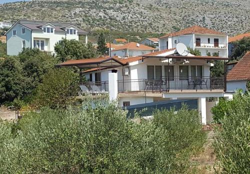 Apartments With A Parking Space Seget Vranjica, Trogir - 17923