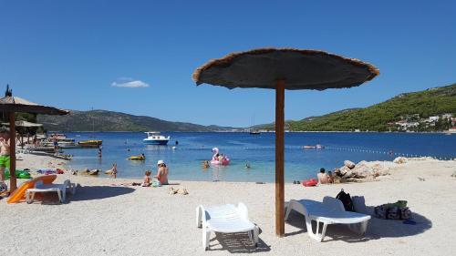 Apartments With A Parking Space Seget Vranjica, Trogir - 17923