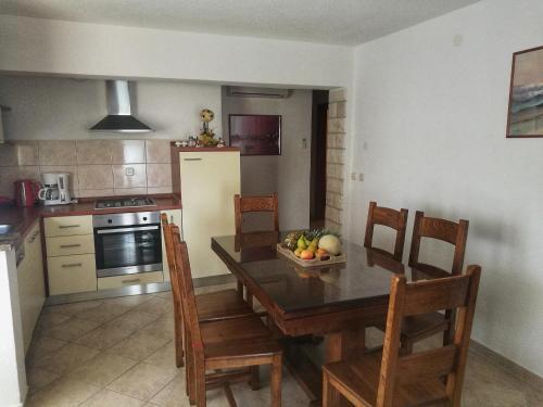 Apartment Gole?