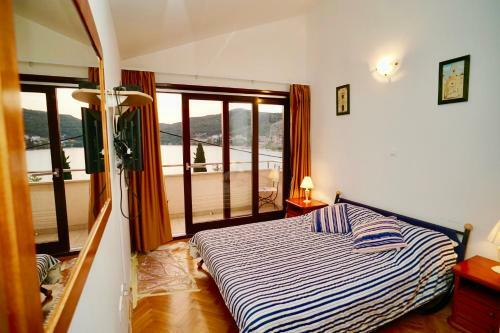 Deluxe Villa Marusija