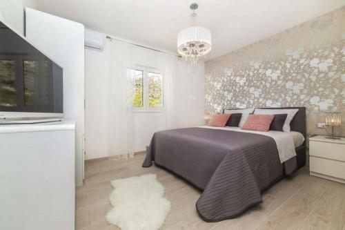 Villa Annie - Holiday Home With A Private Pool