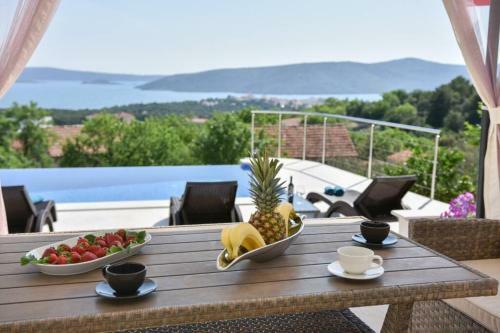 Villa Annie - Holiday Home With A Private Pool