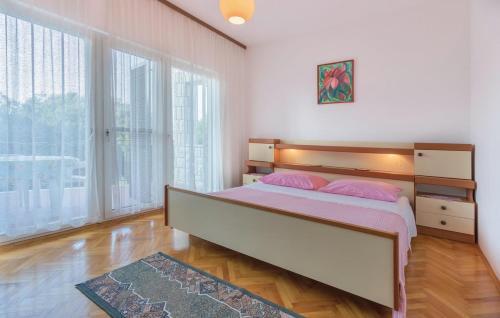 Apartments Milka 1767