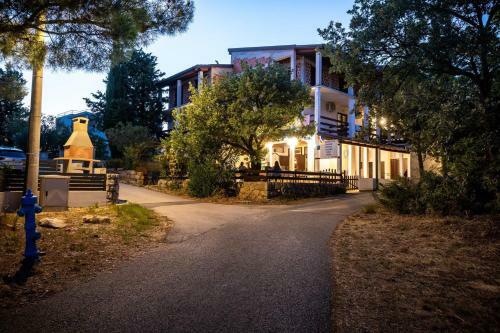 Apartamento Guest House Sti?