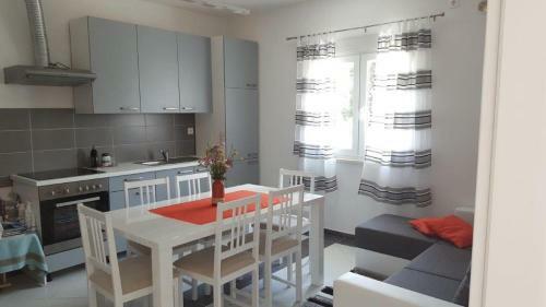 Hostal Villa Lesinger