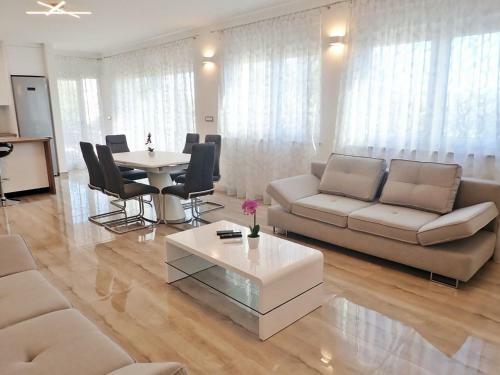 Apartments, Starigrad-paklenica