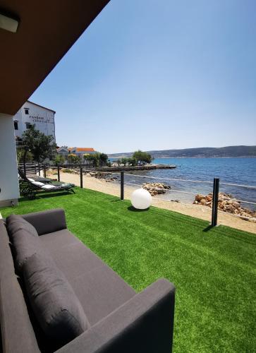 Beach Apartment Deluxe-paklenica