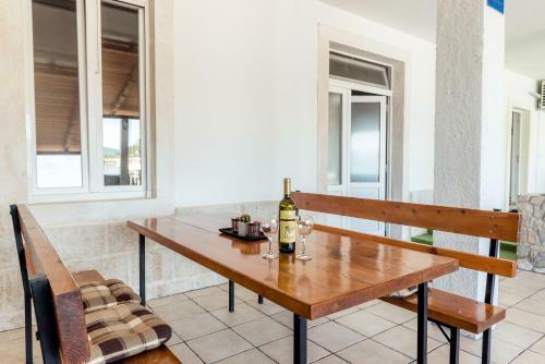 Marinus Apartments