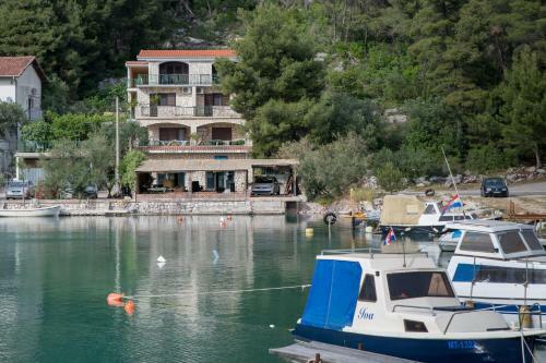 Apartments Azzurro