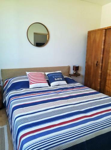 Apartamento Two Bedroom Seaside Home In Quiet Village