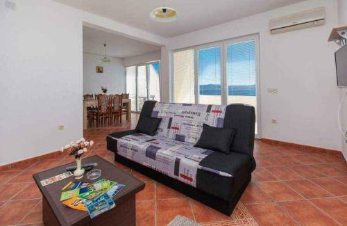 Apartments In Dramalj 39293