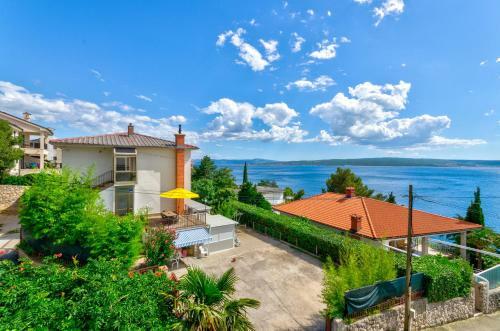 Apartmani Azur