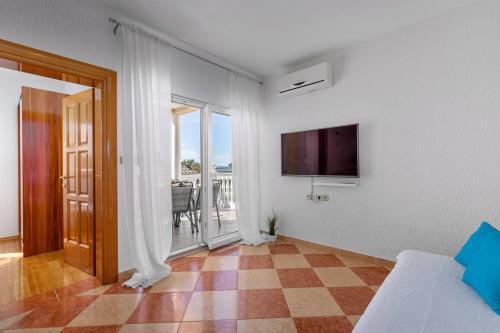 Apartment In Dramalj 5715