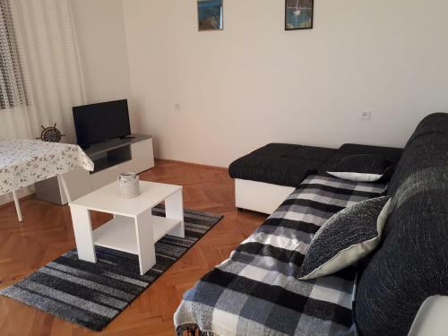 Apartmani Nevi