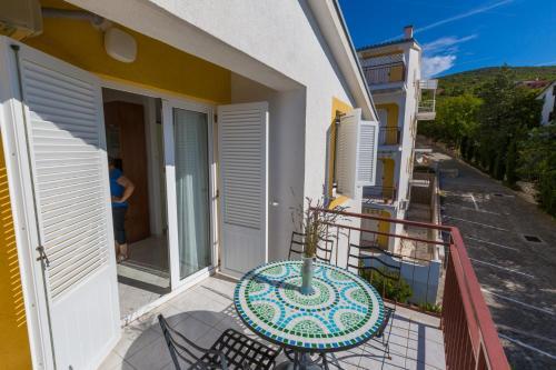 Apartment In Dramalj 41527